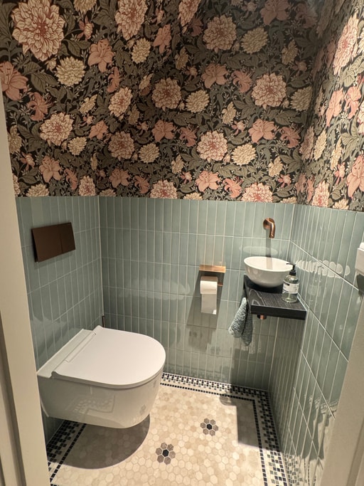 Mosaic Hexagon Plain Bottocino | Mosaic Border Block Pattern Bottocino | Pure Sage